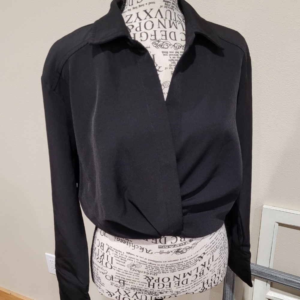 HYFVE Women's SZ Sm. BLACK Crop long sleeve cuffed wrap blouse minalmalist